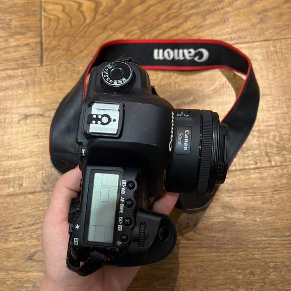 Canon Camera 5D Mark II - Picture 3 of 5